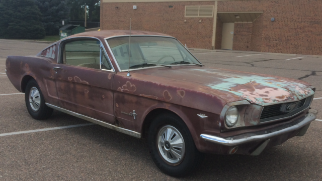 1966 Ford Mustang 2+2, fastback