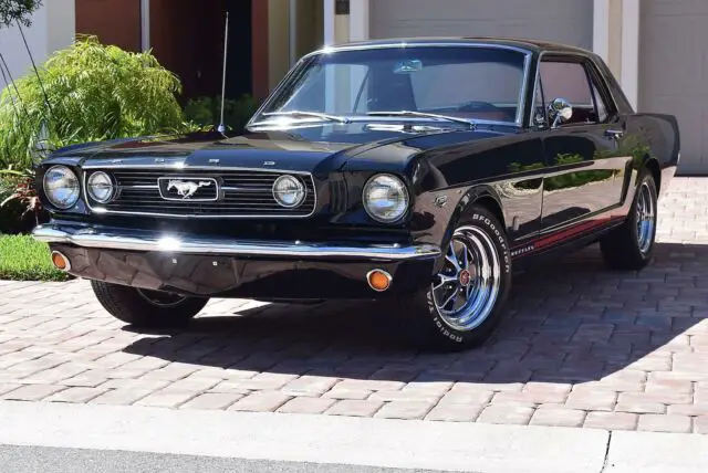 1966 Ford Mustang --