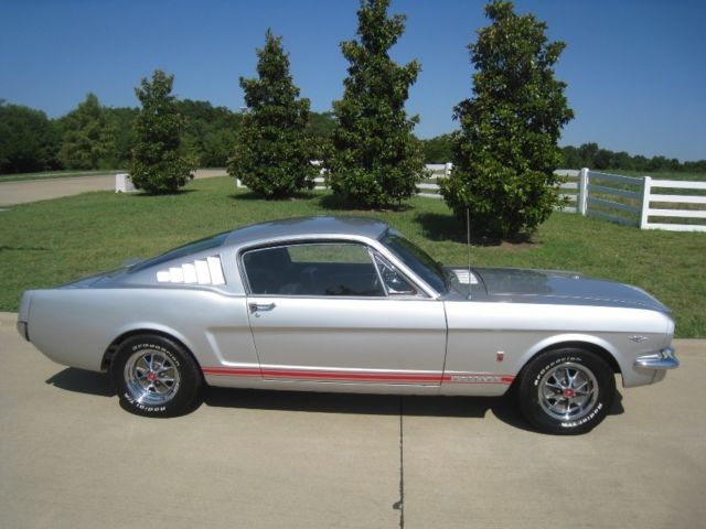 1966 Ford Mustang GT Fastback 2+2
