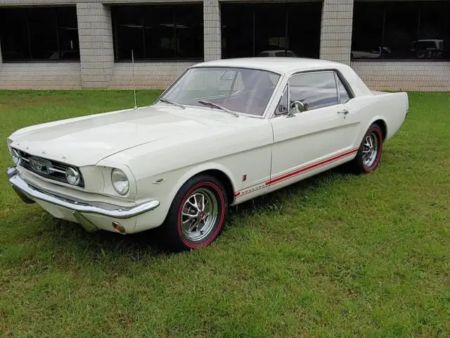 1965 Ford Mustang --