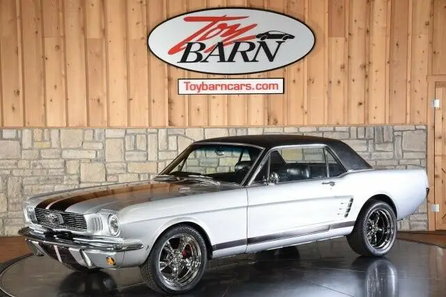 1966 Ford Mustang --