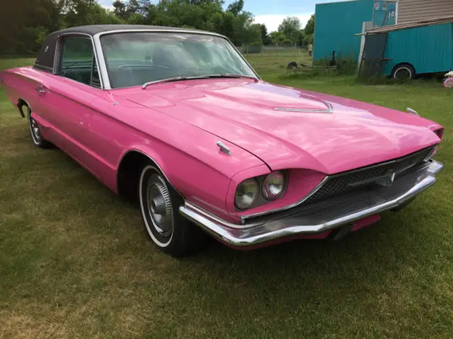 1966 Ford Thunderbird vinyl top