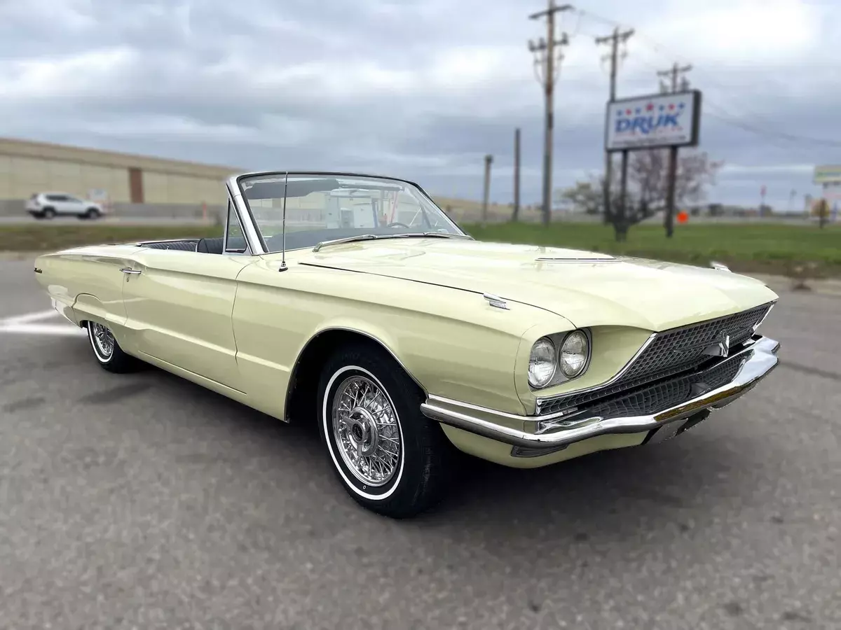 1966 Ford Thunderbird