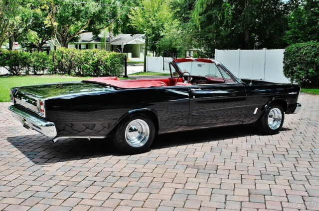 1966 Ford Galaxie 500XL Convertible 390 V8 4-Speed