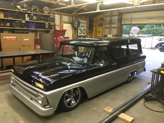 1966 GMC Suburban