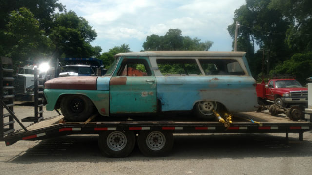 1966 GMC Suburban