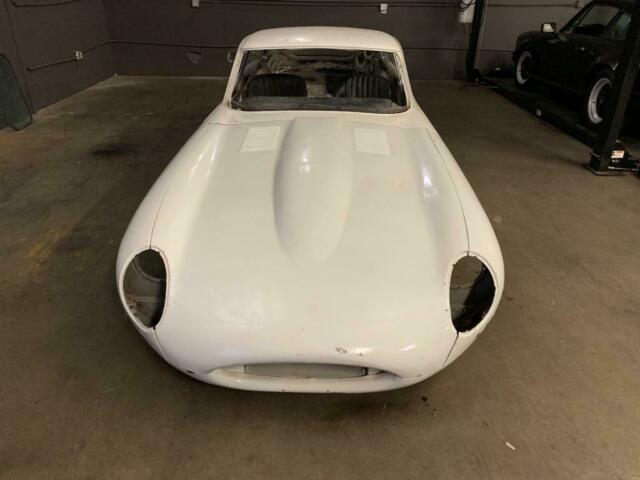 1966 Jaguar E-Type 2+2