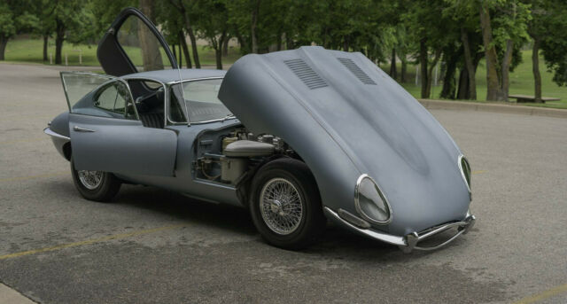 1966 Jaguar E-Type FHC