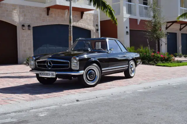 1966 Mercedes-Benz 200-Series