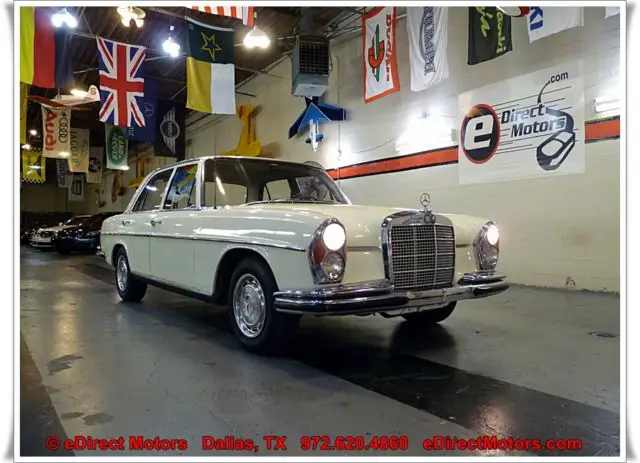 1966 Mercedes-Benz 200-Series 280SE