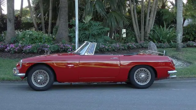 1966 MG MGB REAL LEATHER INTERIOR WITH PIPING