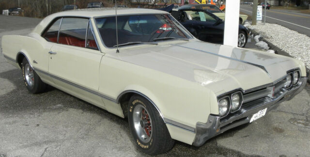 1966 Oldsmobile Cutlass