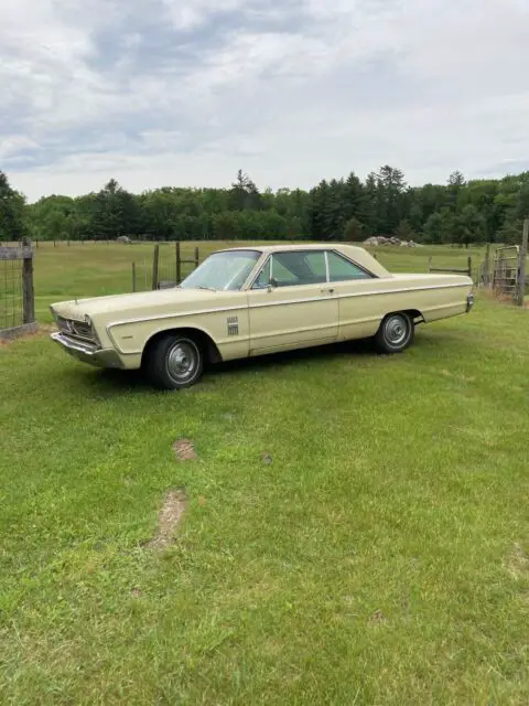 1966 Plymouth Fury 3