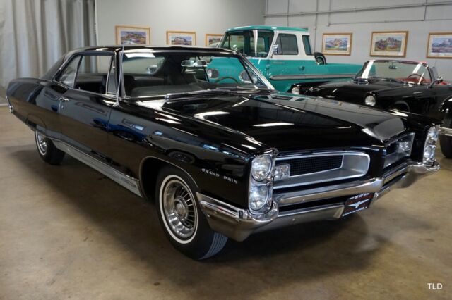 1966 Pontiac Grand Prix --