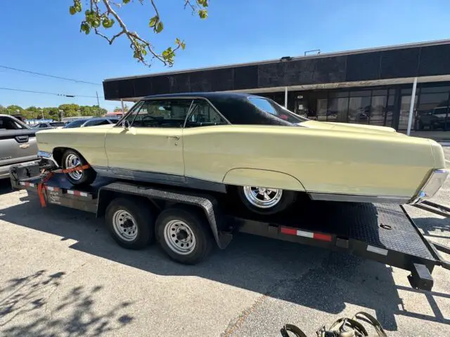 1966 Pontiac Grand Prix coupe