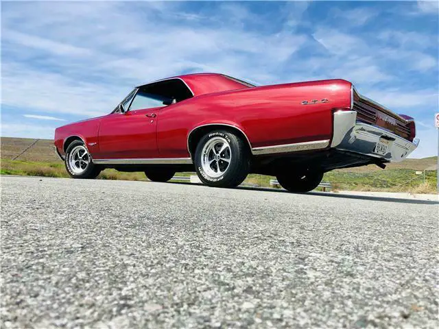 1966 Pontiac GTO 4 Speed