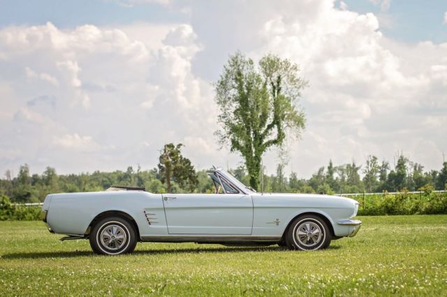 1966 Ford Mustang Pony Interior Blue/White