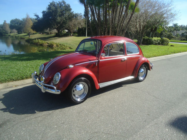1966 Volkswagen Beetle - Classic white