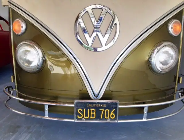 1966 Volkswagen Bus/Vanagon Type 2 Bus Deluxe