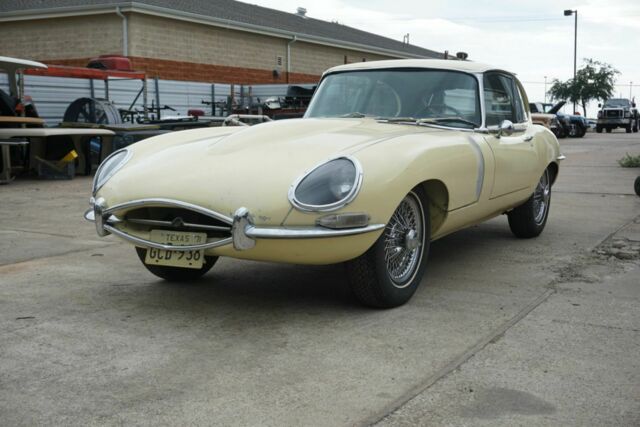 1966 Jaguar XK 2+2