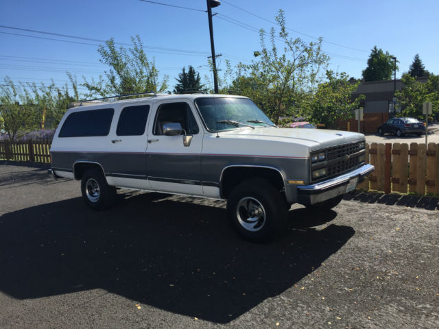 1989 Chevrolet Suburban  1989 CHEVY SUBURBAN 1500 4X4  LOW MILES 95.K