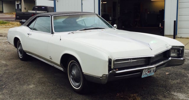 1967 Buick Riviera Base Hardtop 2-Door