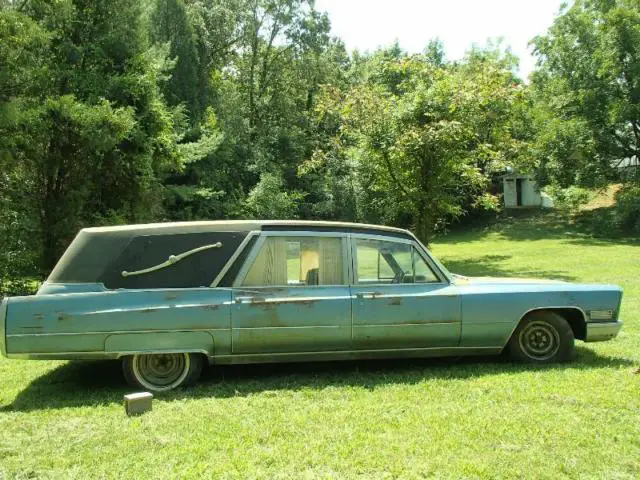 1967 Cadillac Fleetwood Hearse