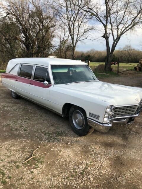 1967 Cadillac Commercial Chassis Hearse/ambulance combo