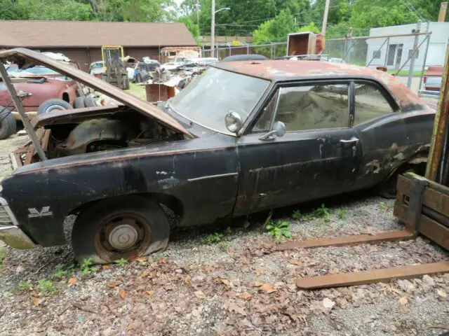 1967 Chevrolet Biscayne 4 door