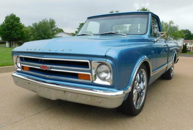 1967 Chevrolet C-10 --