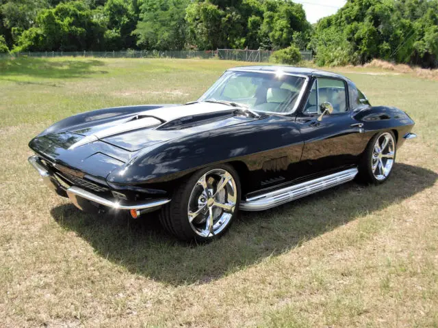 1967 Chevrolet Corvette Restomod