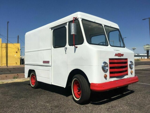 1967 Chevrolet C-10 Chevy P10 step van