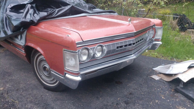 1967 Chrysler Imperial Crown