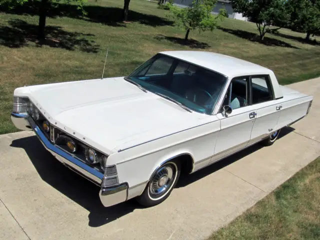 1967 Chrysler New Yorker New Yorker