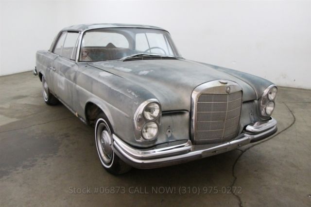 1967 Mercedes-Benz 250SE Coupe