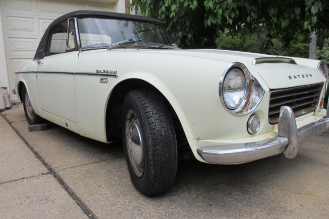 1967 Datsun 1600 1600 Hardtop convertible