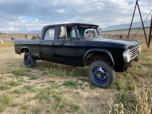 1967 Dodge Power Wagon crew cab 4x4