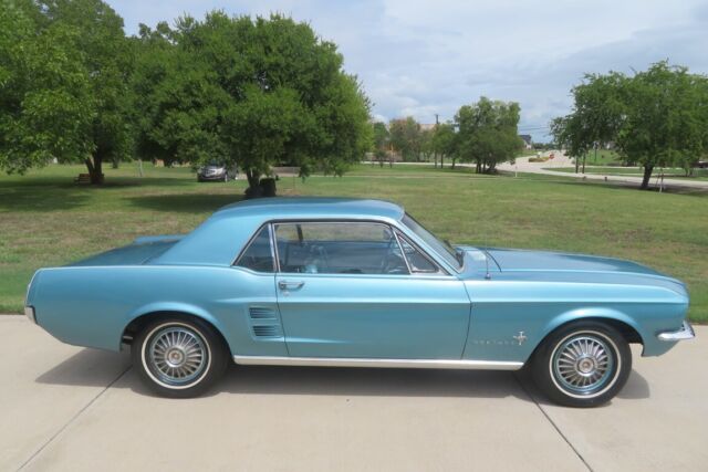 1967 Ford Mustang Deluxe Interior Coupe Mustang    FREE SHIPPING