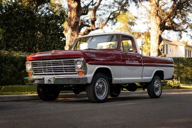 1967 Ford F-100 Antique Ford side mirrors, original wheels with locking hubs