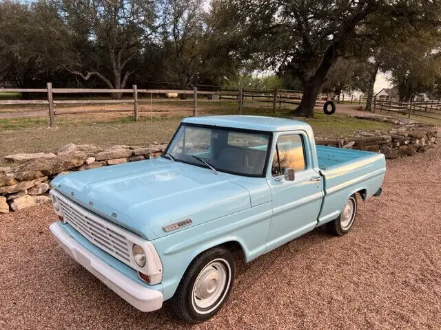 1967 Ford F-100