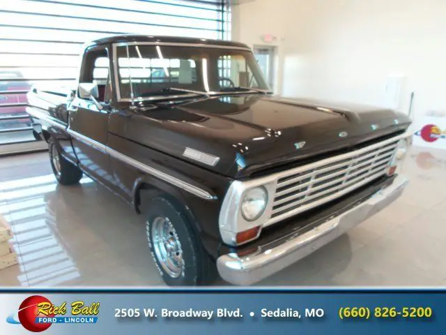 1967 Ford F-100 --