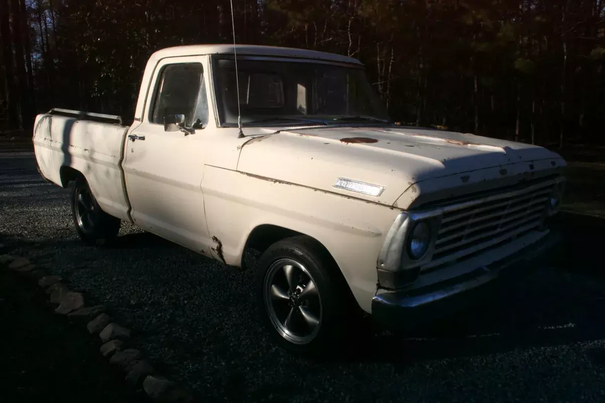 1967 Ford F-100 Custom Cab