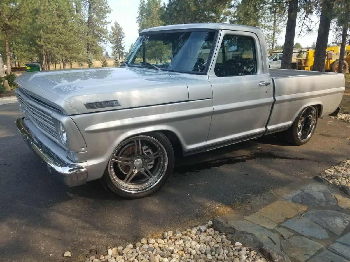 1967 Ford F-100