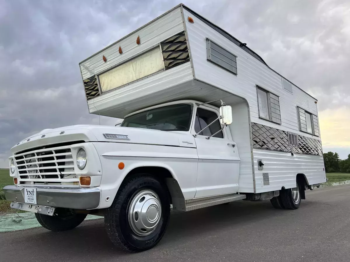 1967 Ford F350 Camper Special