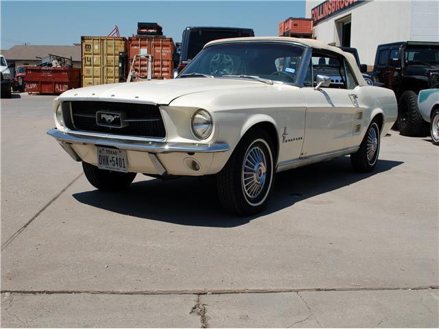 1967 Ford Mustang --