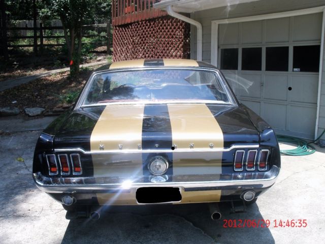 1967 Ford Mustang Gold Stripes