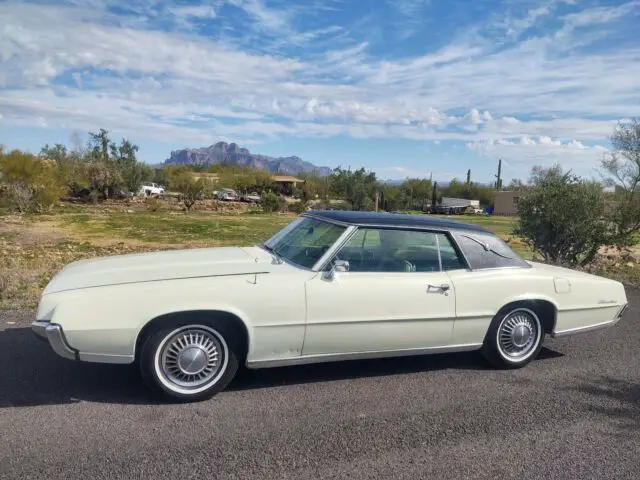 1967 Ford Thunderbird