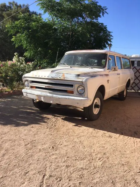 1967 Chevrolet Suburban Base