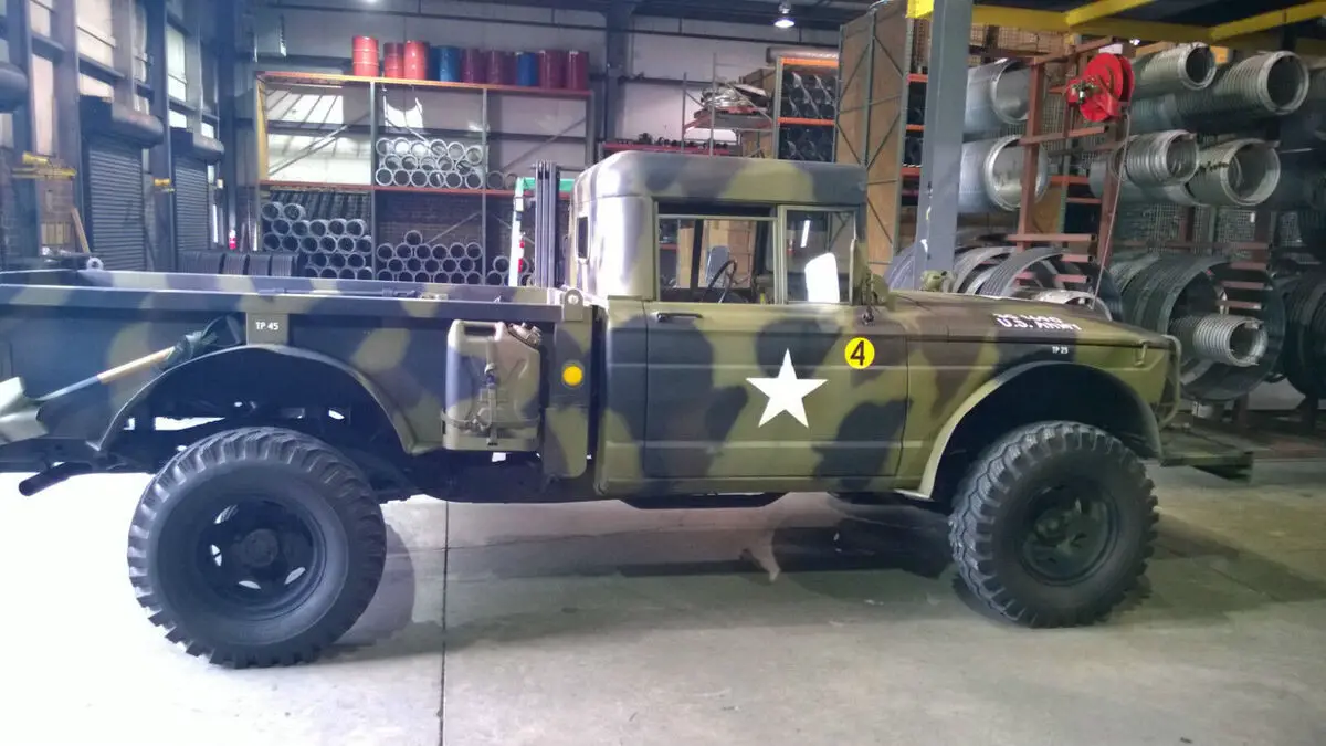 1967 Jeep Kaiser M715 Military Pickup Truck