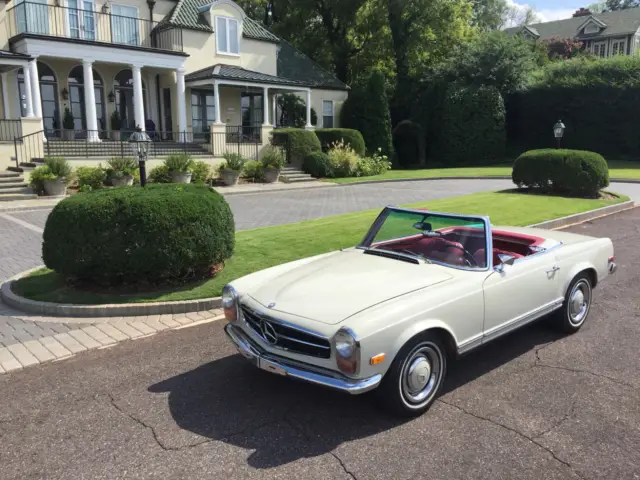 1967 Mercedes-Benz SL-Class 250SL